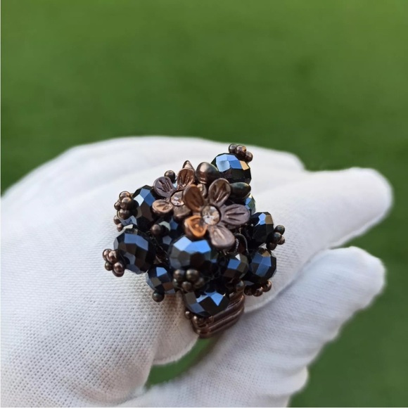 Chunky Stretchy Ring Metallic Black Charm Cluster Flower Beads Vintage Statement - Picture 3 of 15